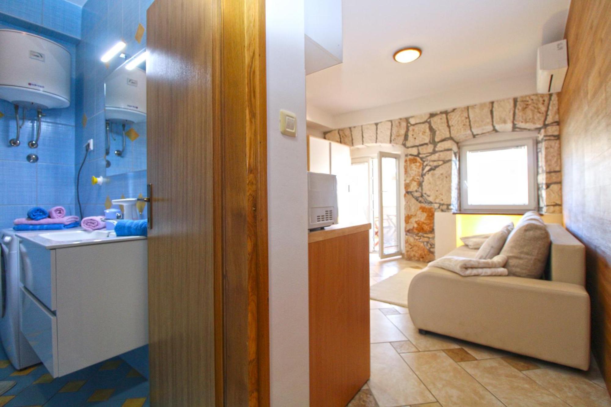 Apartments Kristina 1531 プーラ エクステリア 写真