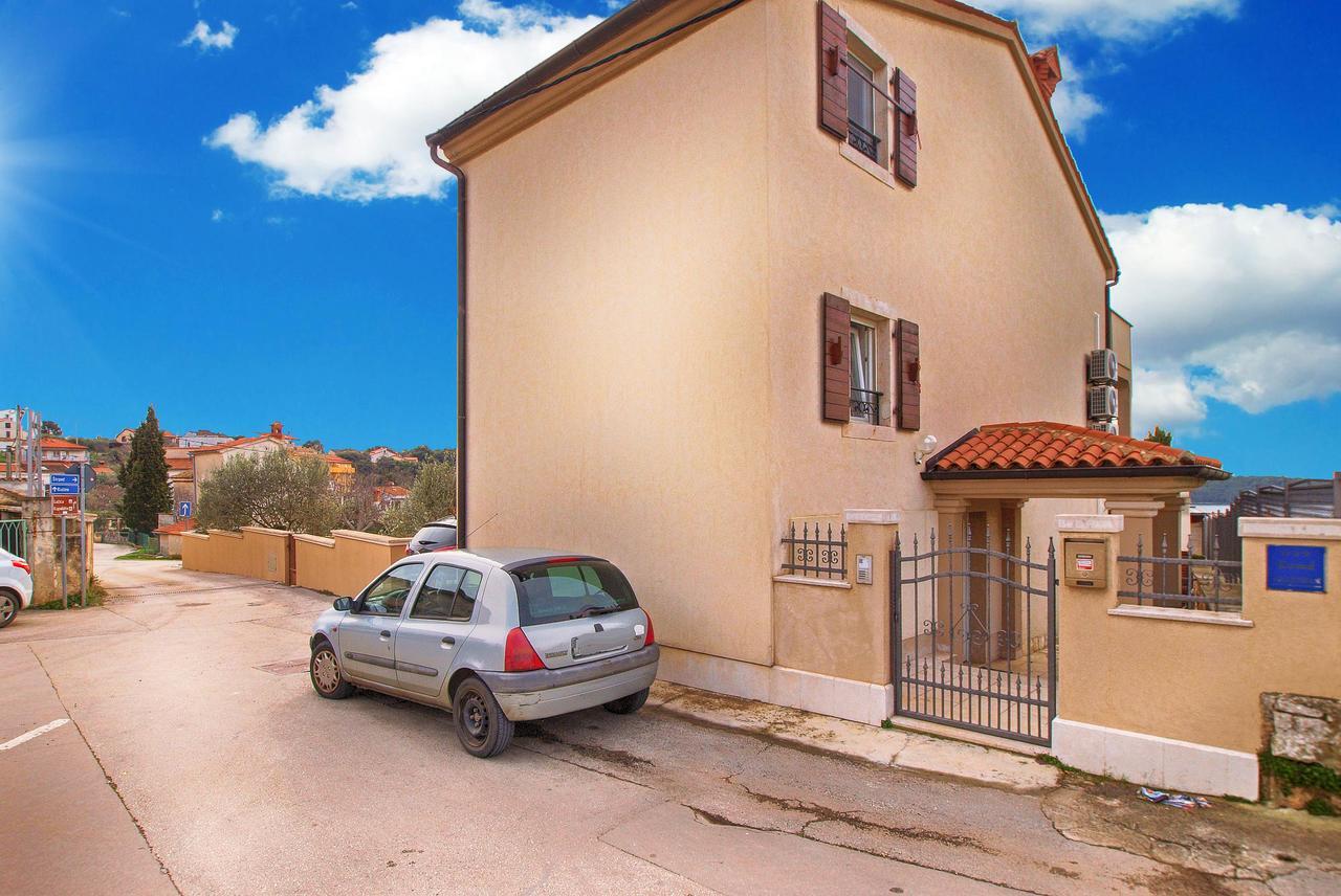 Apartments Kristina 1531 プーラ エクステリア 写真