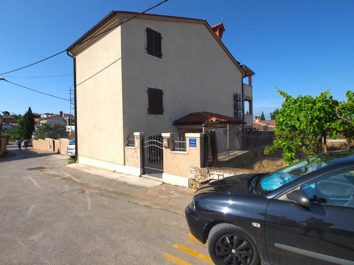Apartments Kristina 1531 プーラ エクステリア 写真